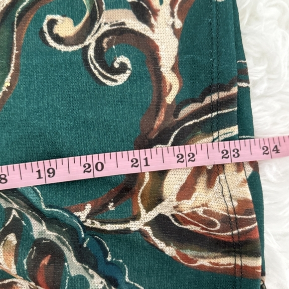 Alfred Dunner Paisley Ombre Top. Size Small. New.Indulge in both style and com - Picture 6 of 9